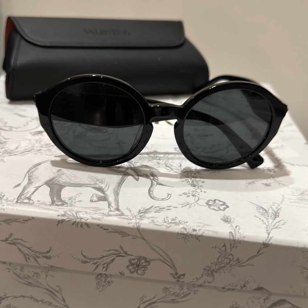 Valentino sunglasses